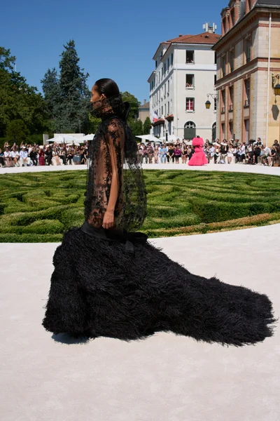 Look 183